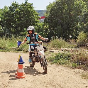 Stage de Pilotage en Motocross pour Enfant près de Beauvais dans l