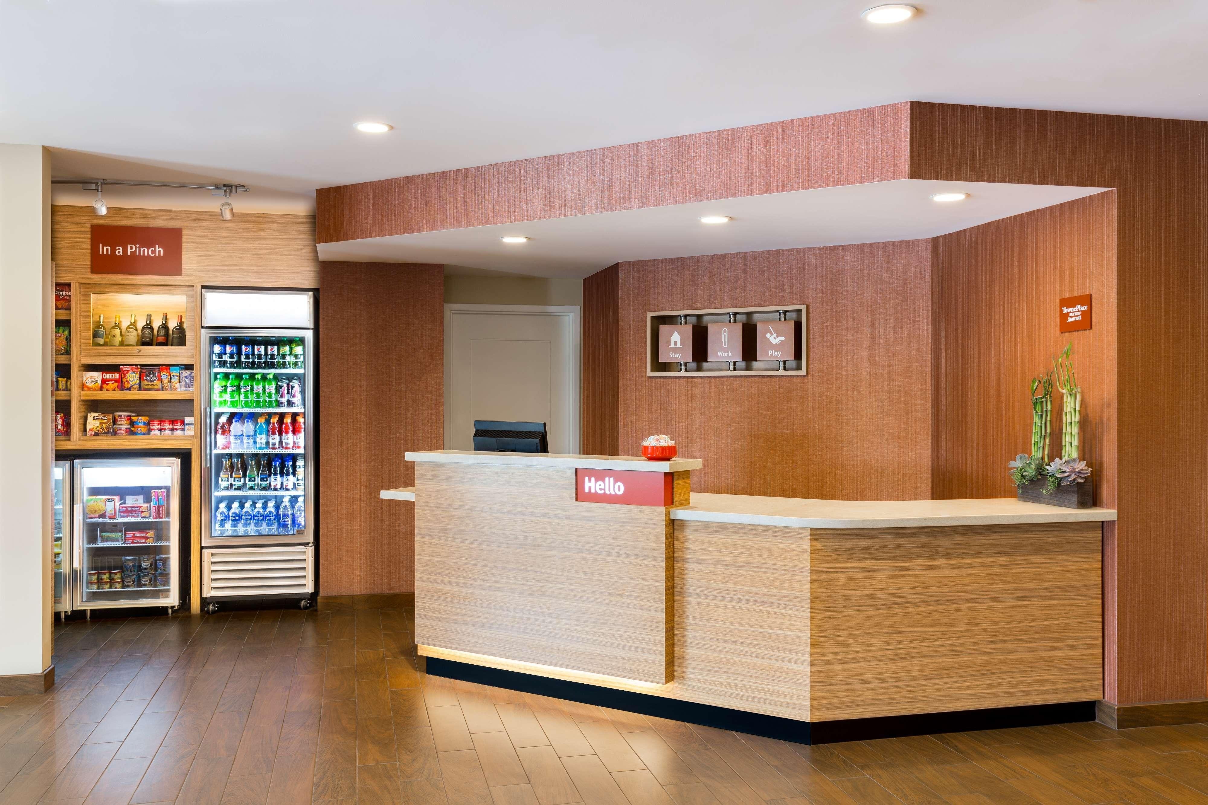 TOWNEPLACE SUITES BY MARRIOTT TORONTO OAKVILLE Prices Hotel Reviews   Front Desk 