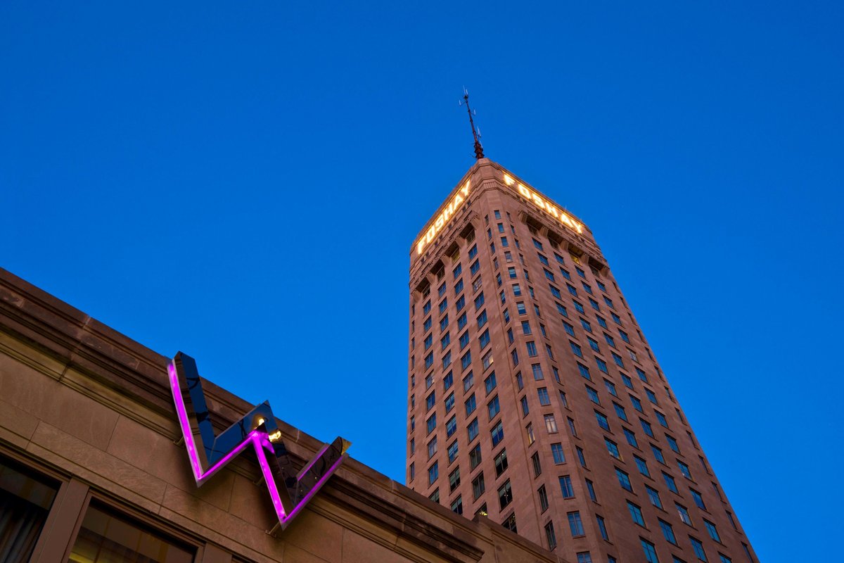 W MINNEAPOLIS - THE FOSHAY - Updated 2022 Prices & Hotel Reviews (MN)