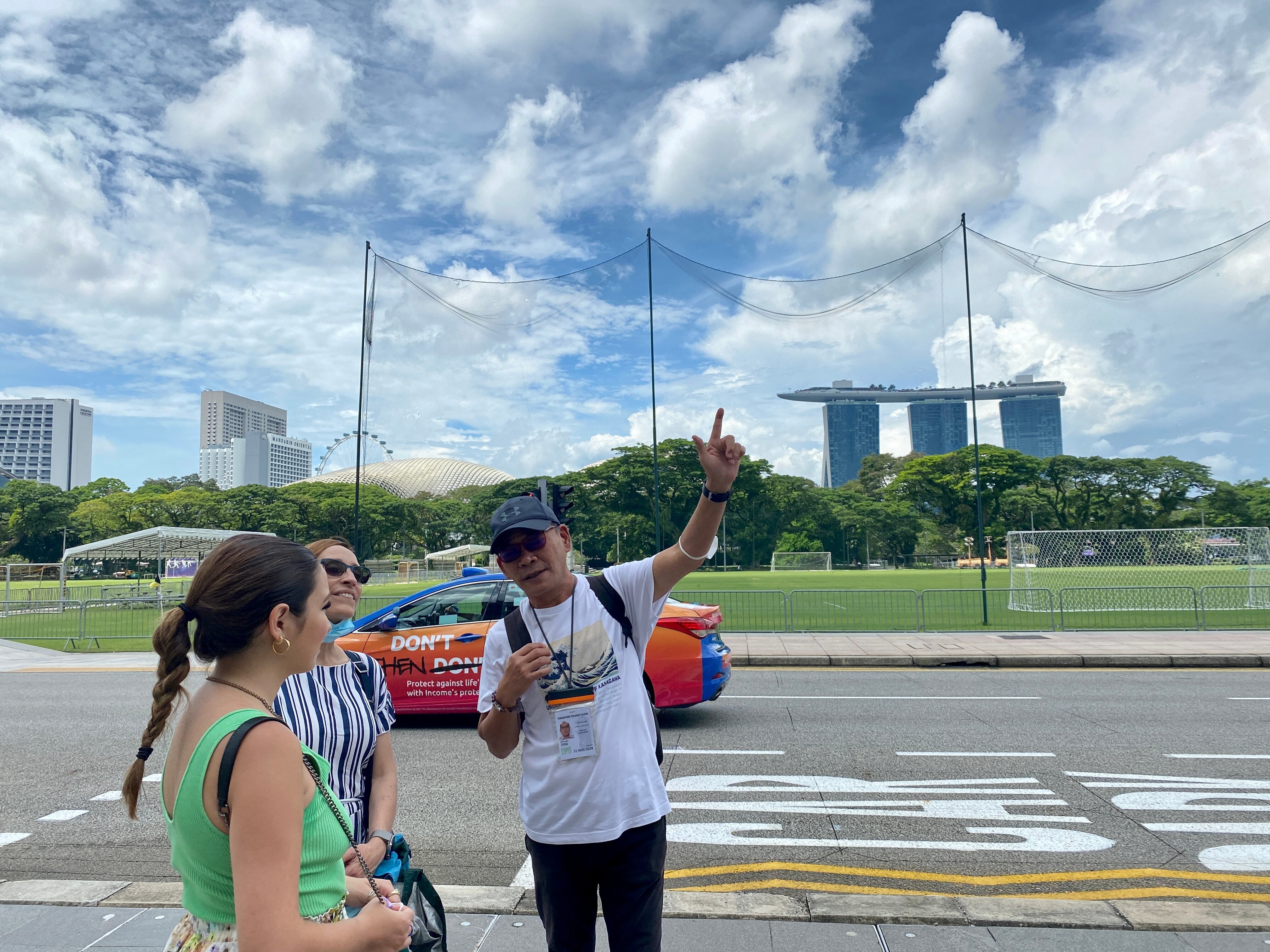 2023 Highlights & Hidden Gems With Locals: Best Of Singapore Private Tour