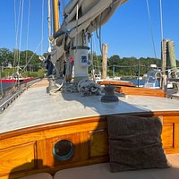 schooner yacht heron reviews