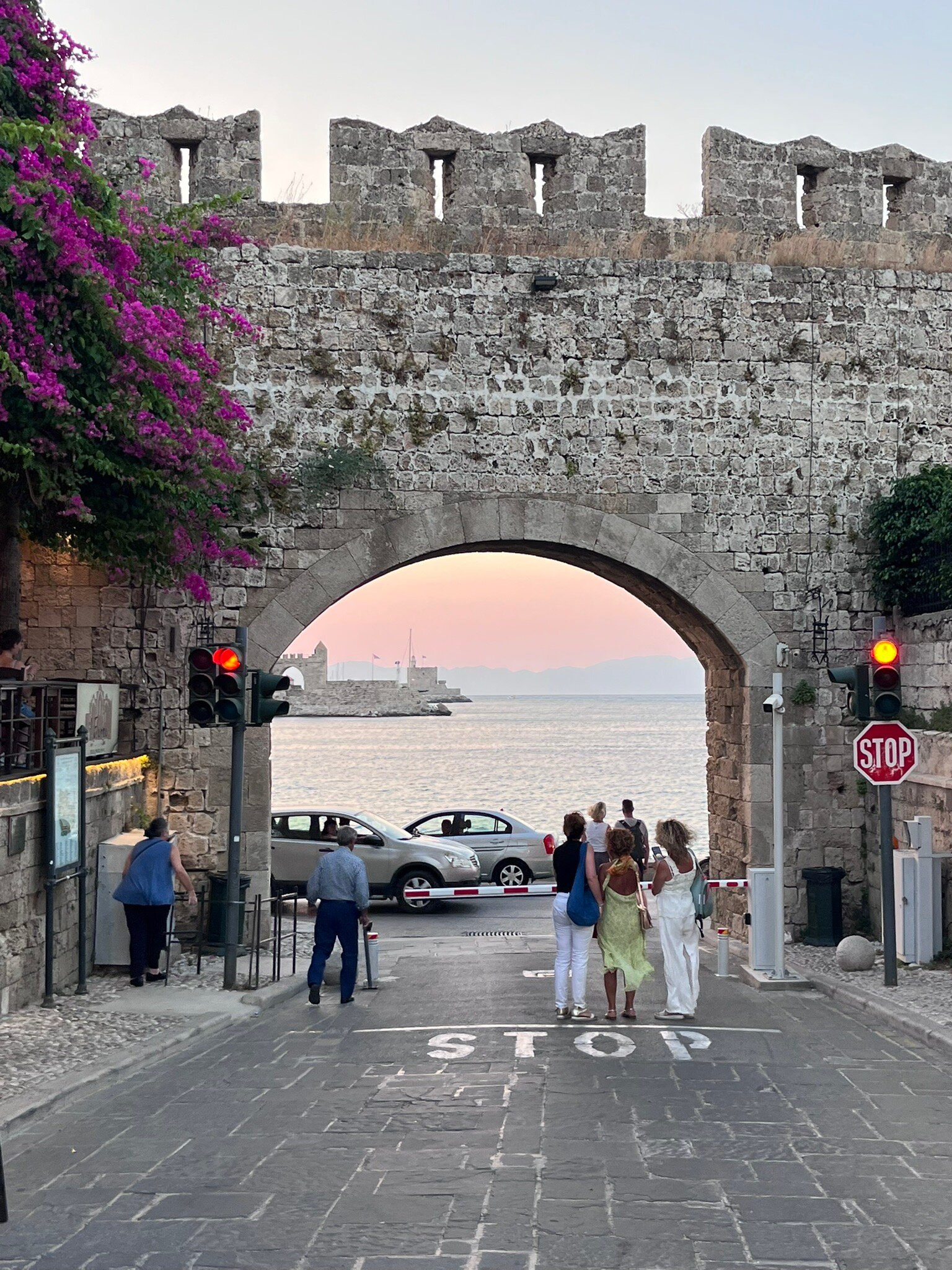 Gate Of The Virgin (Rhodos) - 2023 Alles Wat U Moet Weten VOORDAT Je ...