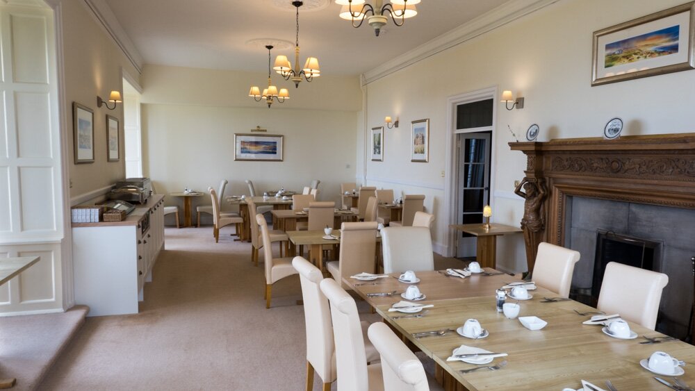 Hotel photo 11 of Invernairne Hotel.