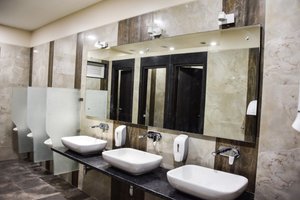 Room & Suite