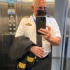 AxelCaptain 👨‍✈️✈️⛵️🏝😎