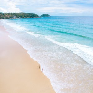 Thavorn Palm Beach Resort, hotel in Karon