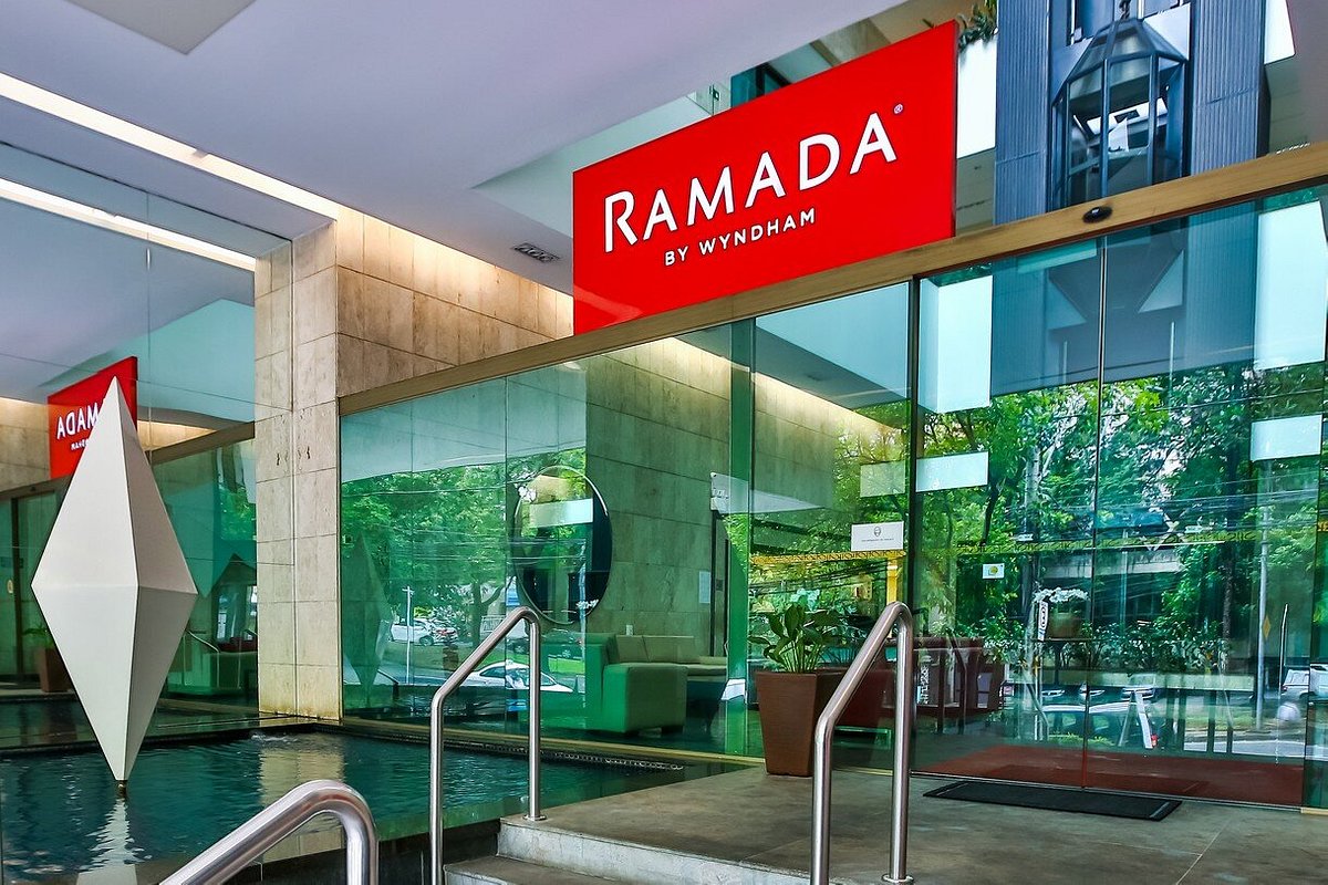 Ramada by Wyndham Belo Horizonte Lourdes, hotel em Belo Horizonte