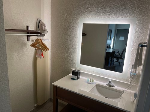 QUALITY INN SAINT PETERSBURG NORTH-TAMPA BAY - Updated 2023 Prices