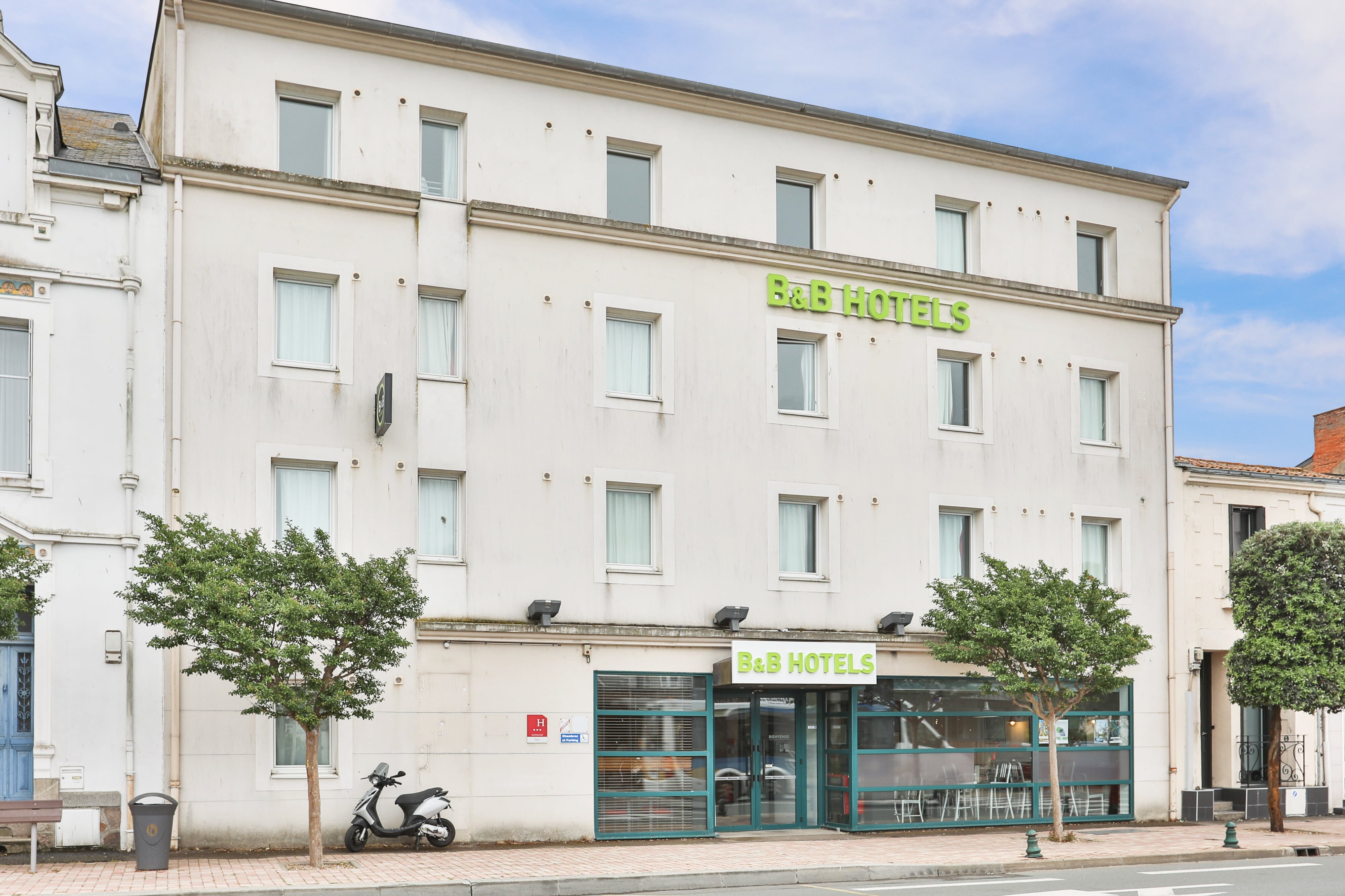 B&B HOTEL LES SABLES-D'OLONNE CENTRE GARE : Tarifs 2024