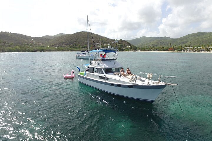 private yacht charter antigua