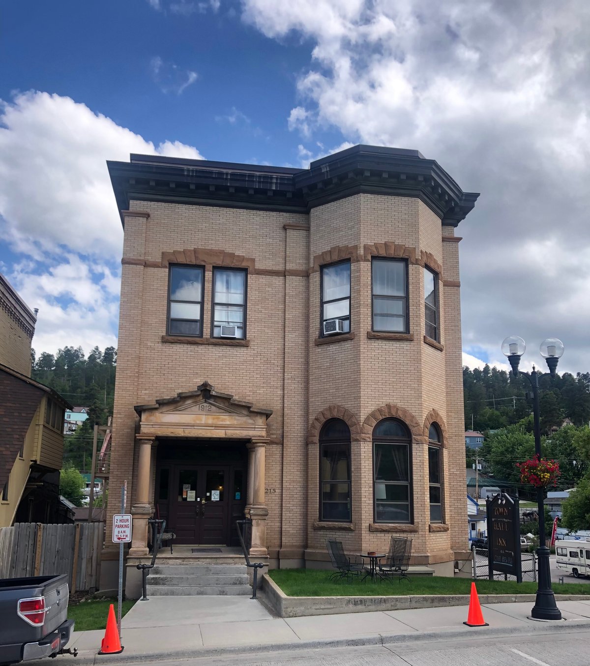 Town Hall Inn South Dakota