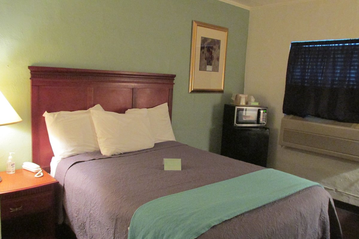 Martin House Motel Rooms: Pictures & Reviews - Tripadvisor