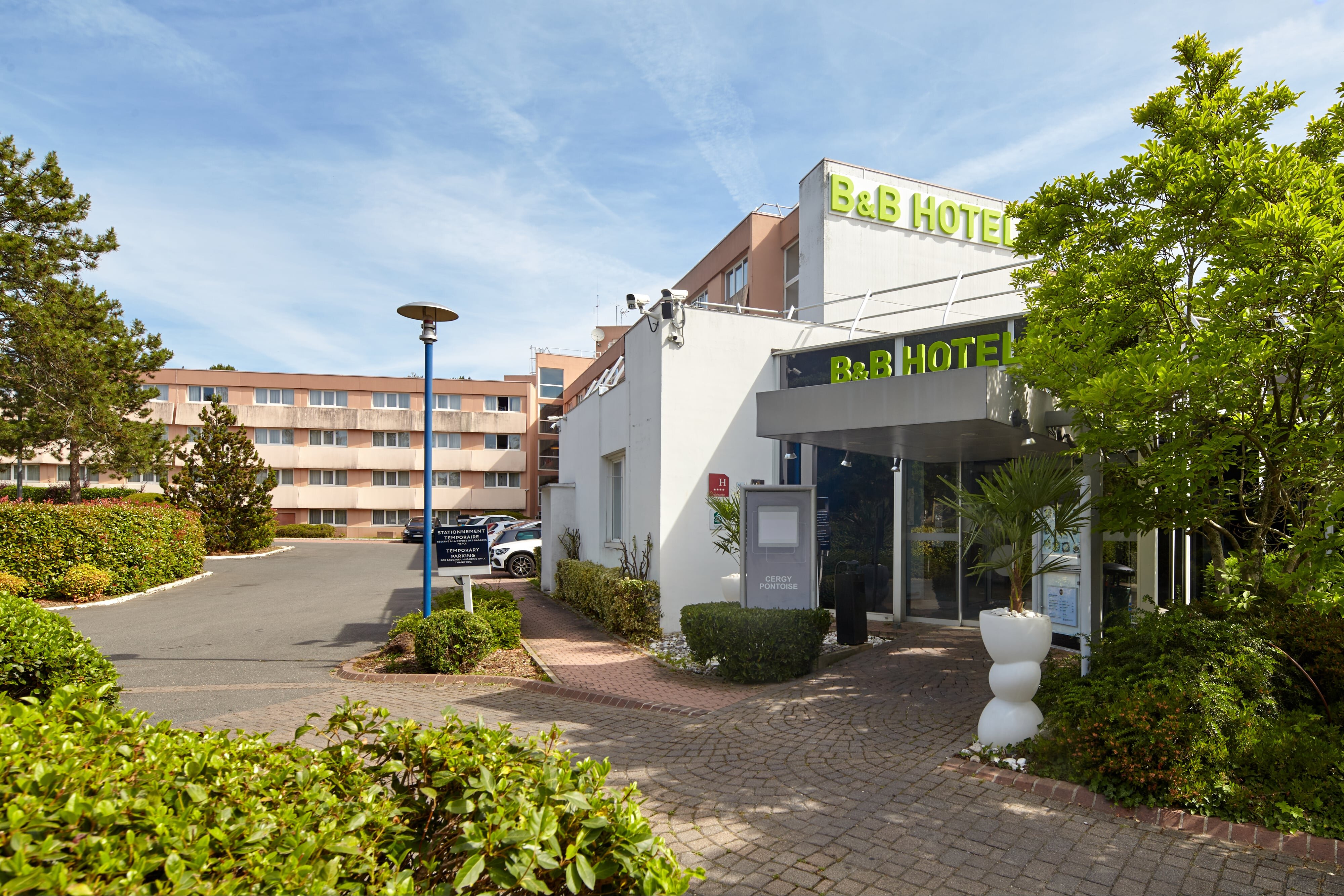 B&B HOTEL CERGY PORT - Prices & Reviews (Cergy-Pontoise, France)