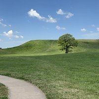 Cahokia Mounds State Historic Site (Collinsville) - All You Need to ...