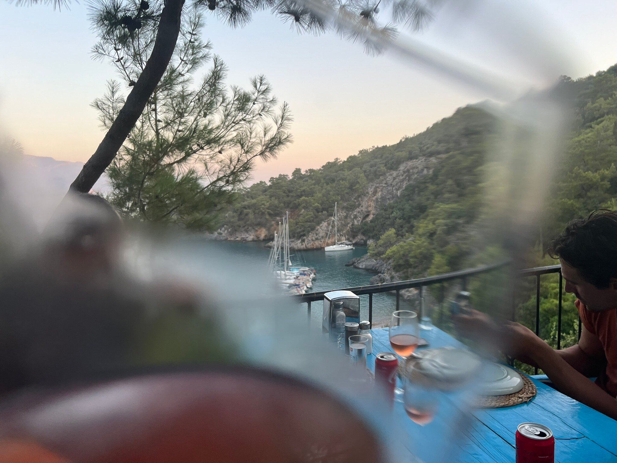 Tunas restaurant discount