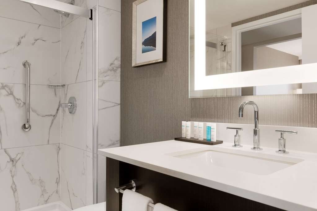 Embassy Suites By Hilton Toronto Airport Updated 2022 Prices Reviews And Photos Ontario