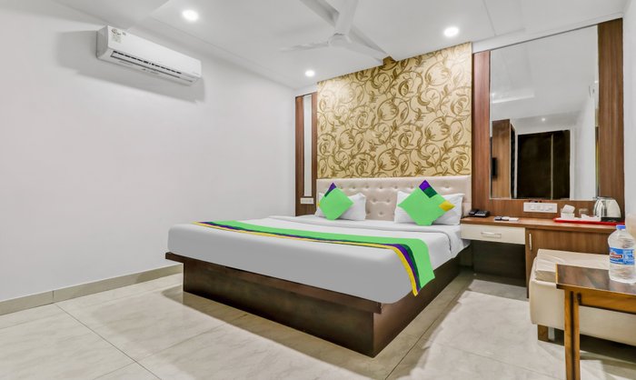 TREEBO TREND SQUARE PHILIP - B&B Reviews (Zirakpur, Chandigarh)