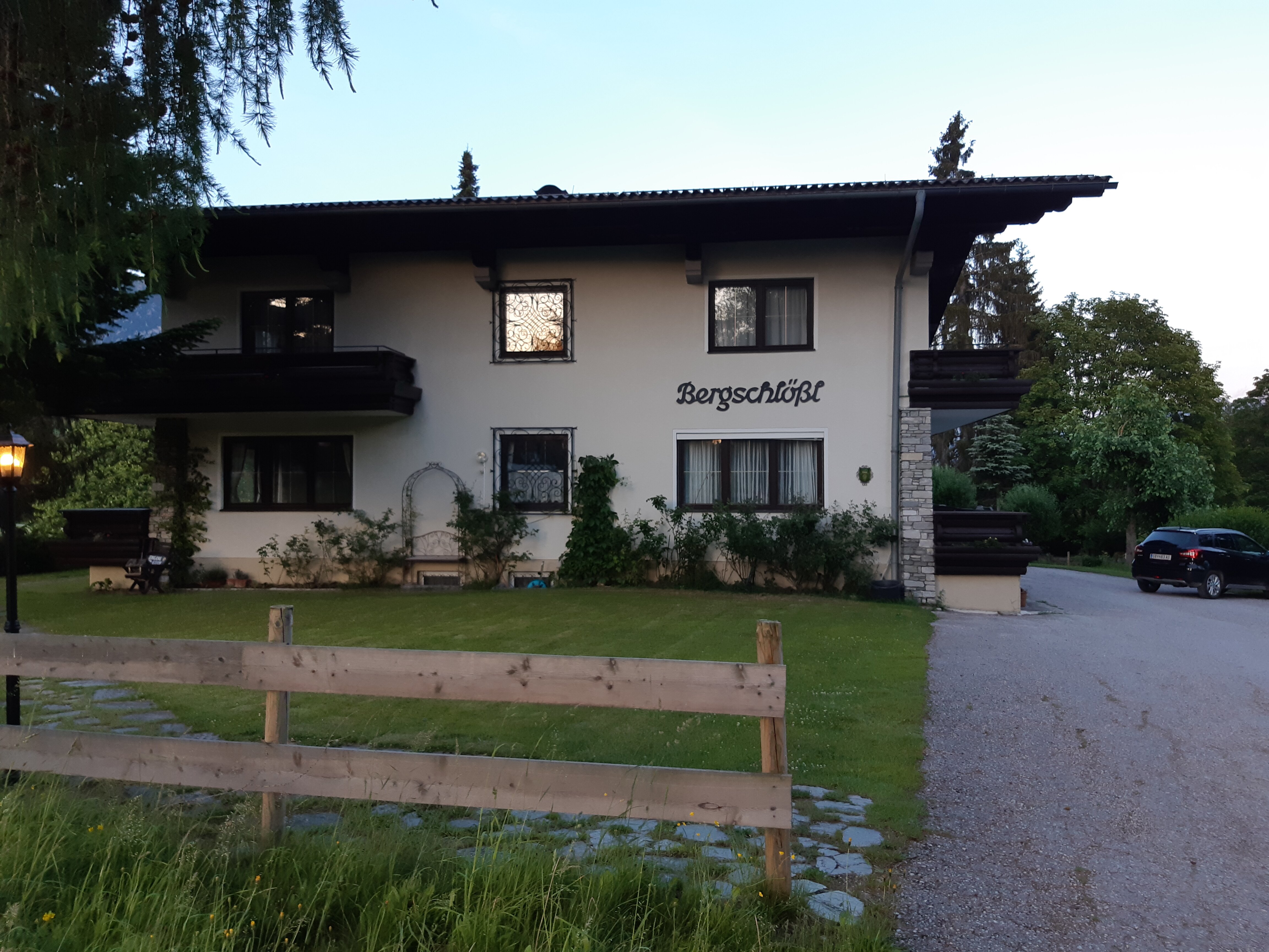 BERGSCHLOSSL - Prices & Guest House Reviews (Austria/Ramsau Am Dachstein)