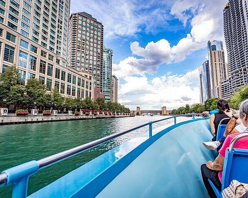 water boat tour chicago