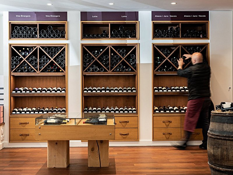 The Top Wine Stores in Paris