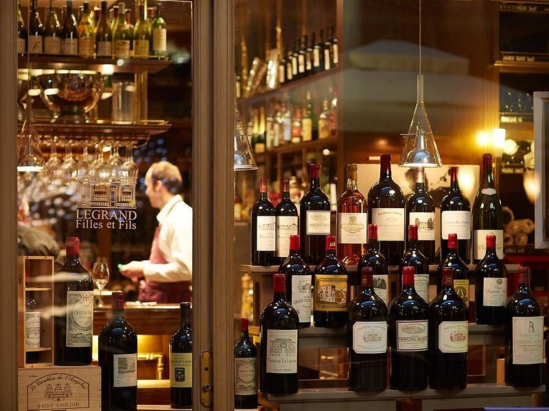 10 Best Wine Stores in Paris and Places to Buy Wine