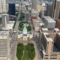 Kiener Plaza (Saint Louis) - All You Need to Know BEFORE You Go