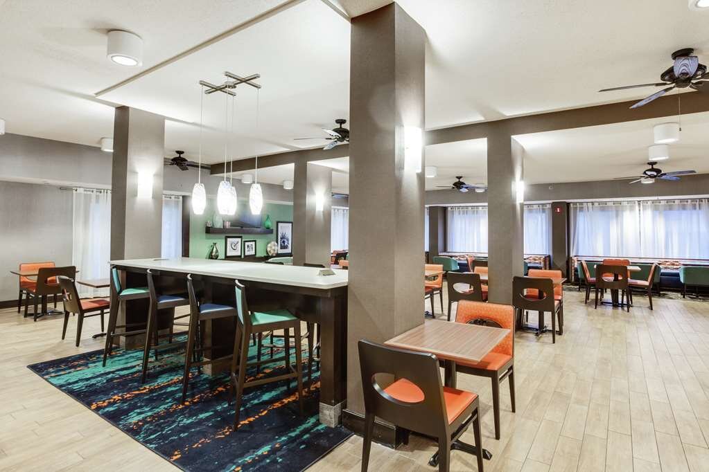 Hotel photo 58 of Hampton Inn Orlando International Drive / Convention Center.