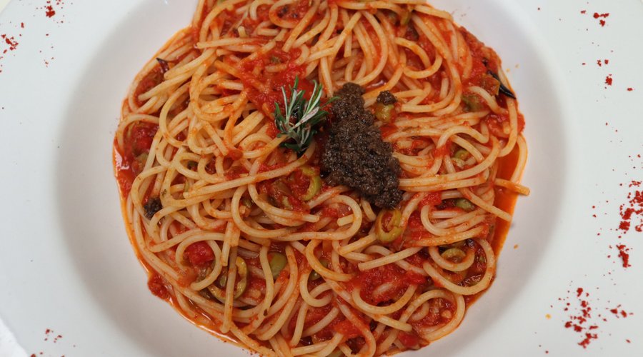 Pasta puttanesca