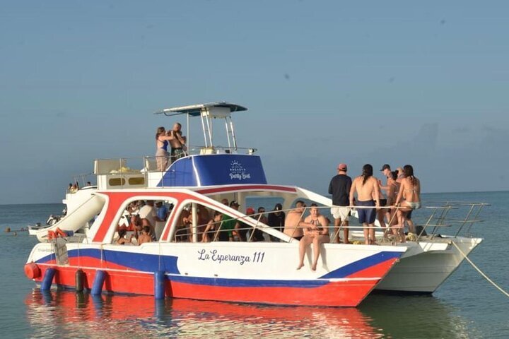 2024 (Punta Cana) Punta Cana Party Boat Rental