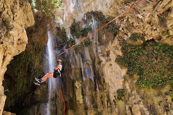 Air store jordan climbing