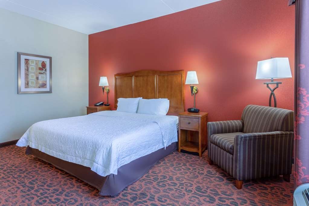 Hotel photo 23 of Hampton Inn Owings Mills.