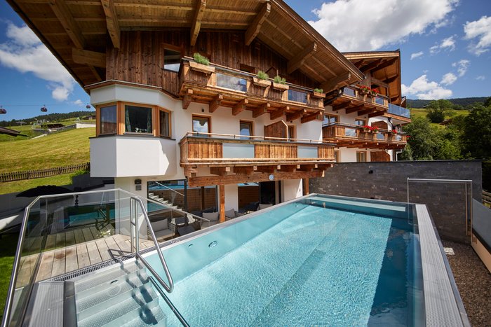 Hotel Astrid - Updated 2022 (saalbach-hinterglemm, Austria)