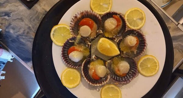 Fresh seafood 
