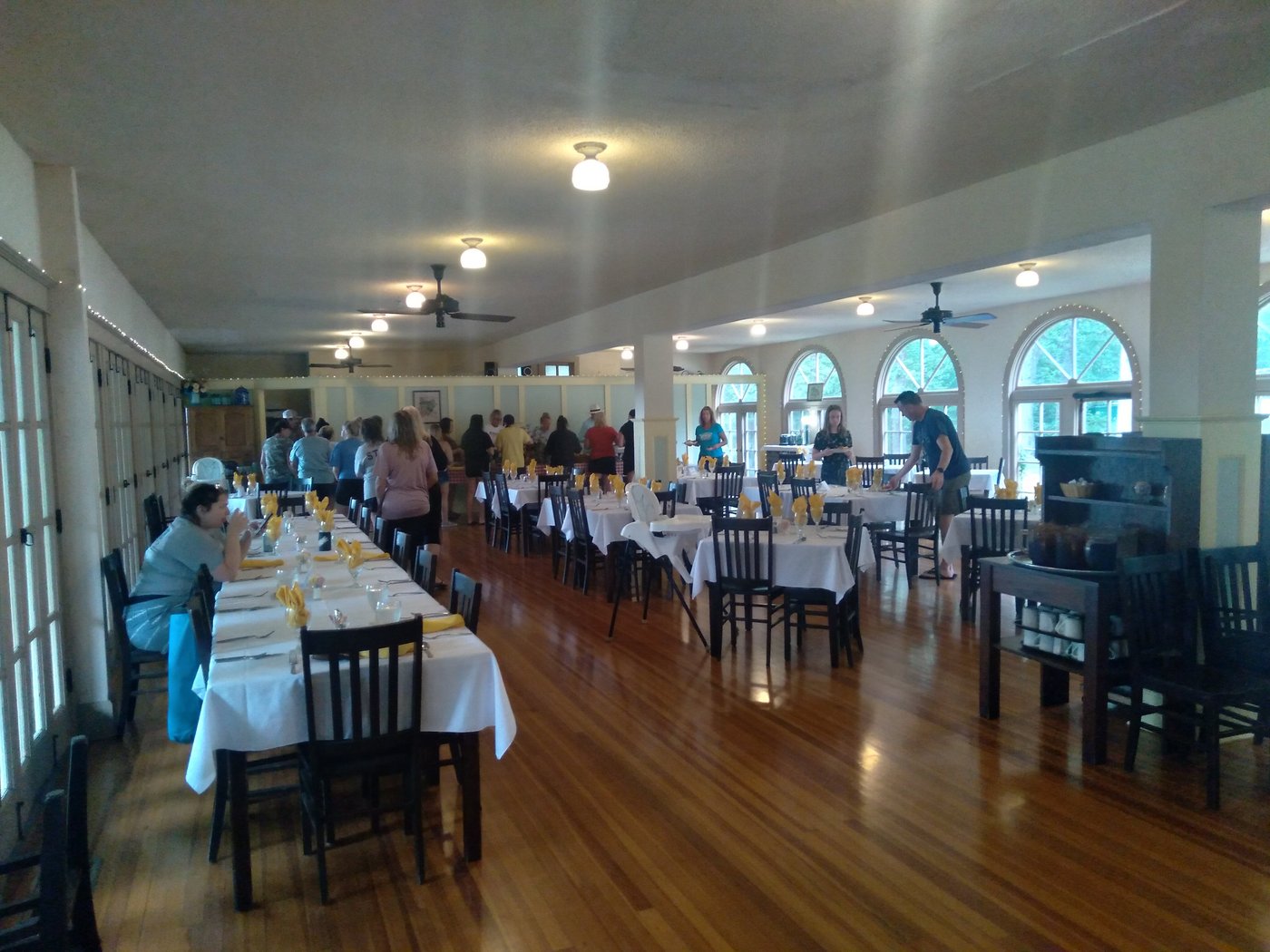 WILDWOOD SPRINGS LODGE - Hotel Reviews (Steelville, MO)
