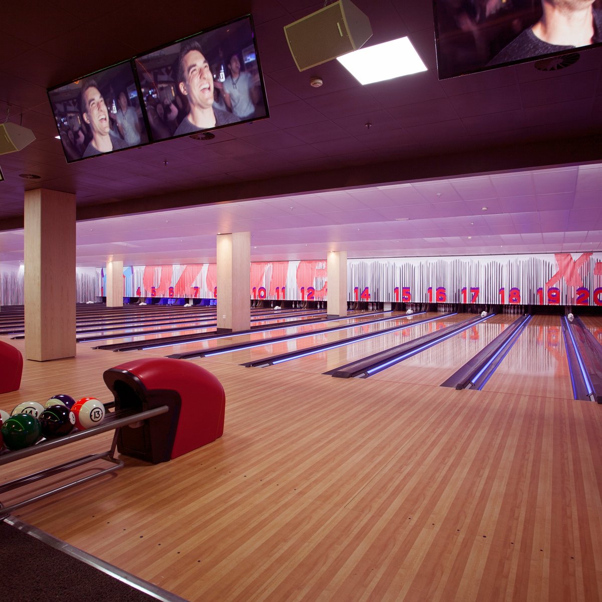 Ozone Bowling Alcorcón, Алькоркон: лучшие советы перед посещением -  Tripadvisor