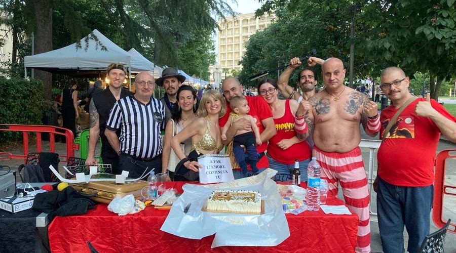La mitica torta che mi è stata fatta con consegna con tanto di sorpresa! Il miglior compleanno con una torta magnifica!