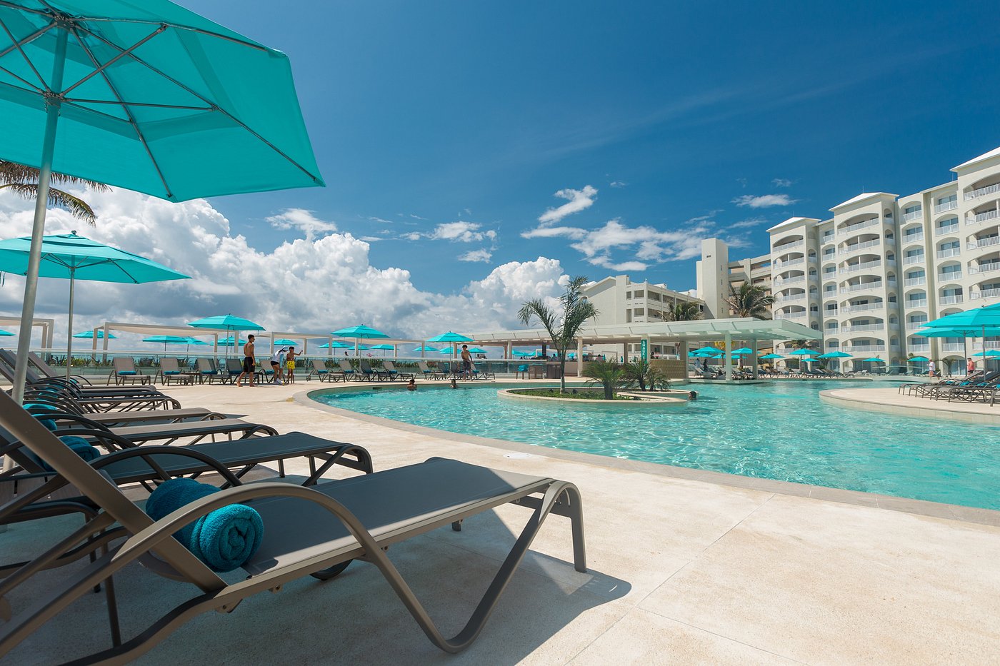 trip advisor hilton cancun