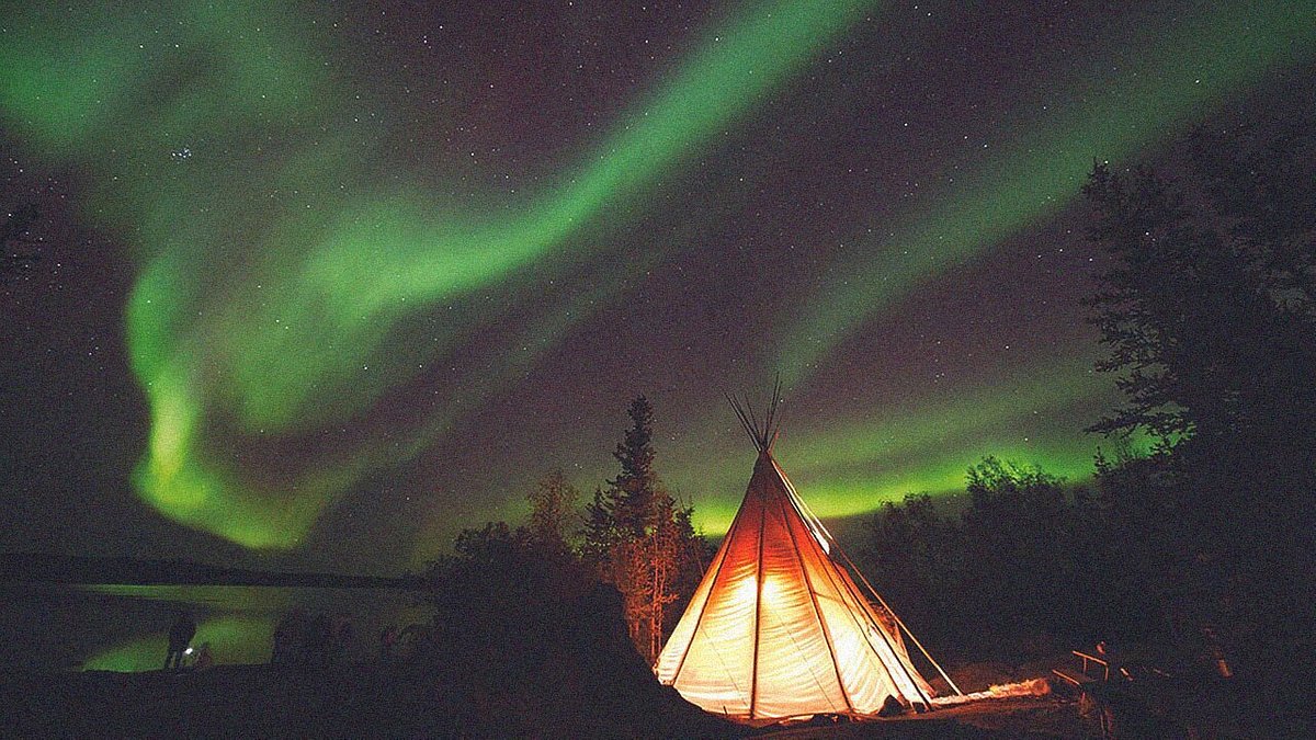 6 ways to see Northern Lights in the Canadian Arctic