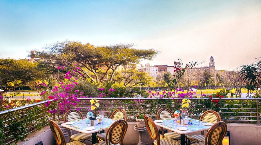 Outside dining area and view 