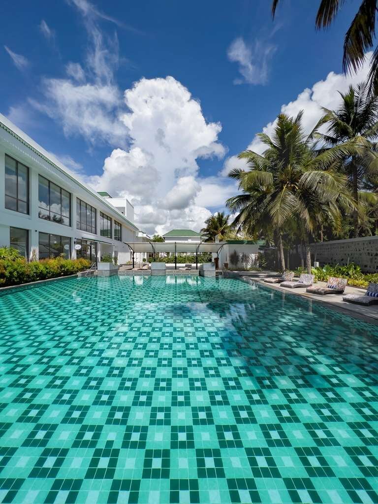 Radisson Resort Pondicherry Bay Pool Pictures & Reviews - Tripadvisor