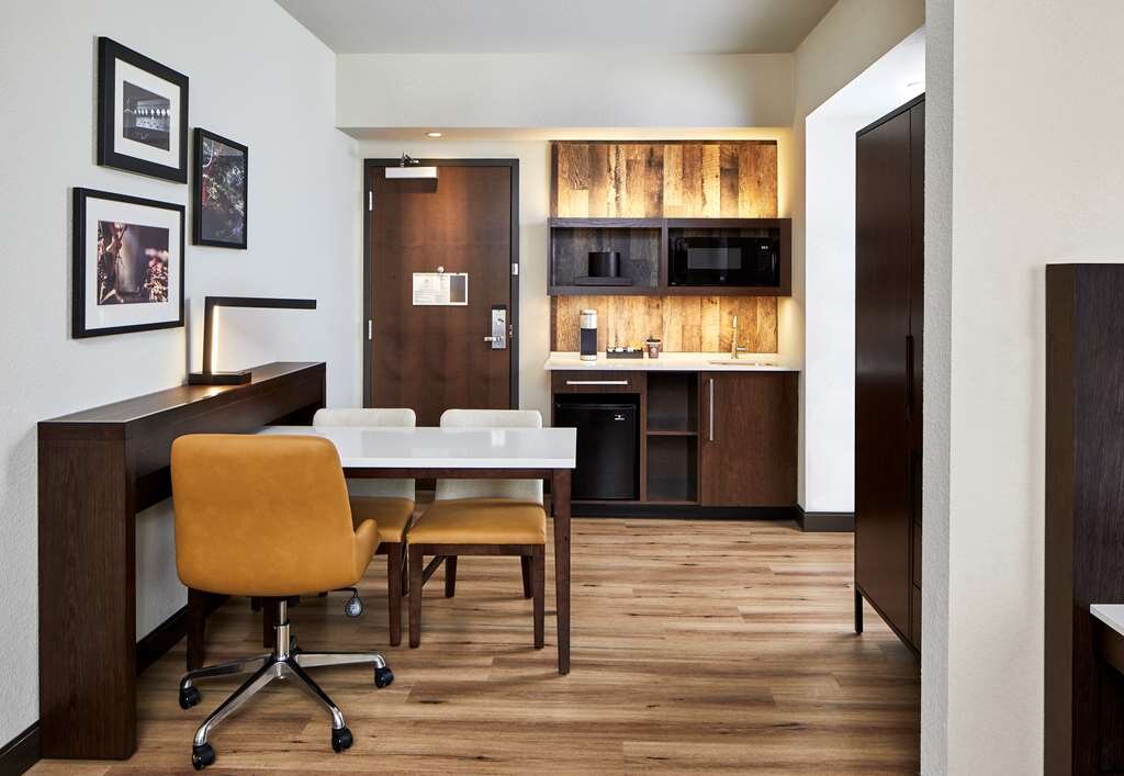 EMBASSY SUITES BY HILTON NASHVILLE DOWNTOWN Updated 2022 Prices   Guest Room 