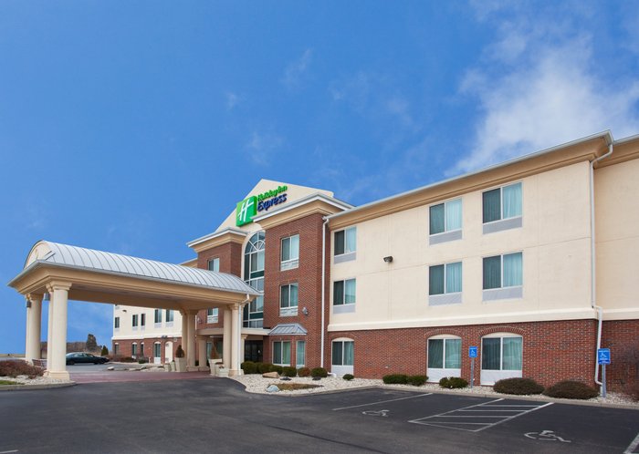 HOLIDAY INN EXPRESS & SUITES CINCINNATI-BLUE ASH, AN IHG HOTEL $79 ...