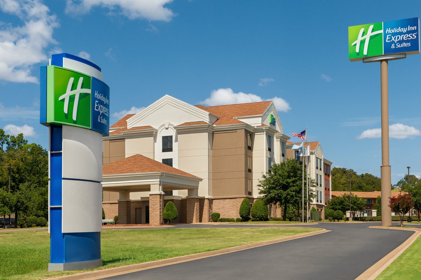 HOLIDAY INN EXPRESS & SUITES MCALESTER $98 ($̶1̶4̶3̶) - Updated 2022 ...