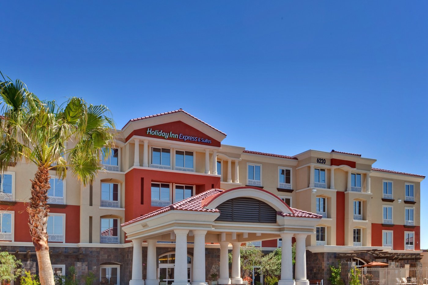 HOLIDAY INN EXPRESS & SUITES LAS VEGAS SW SPRING VALLEY Updated 2023 Prices & Hotel Reviews (NV)