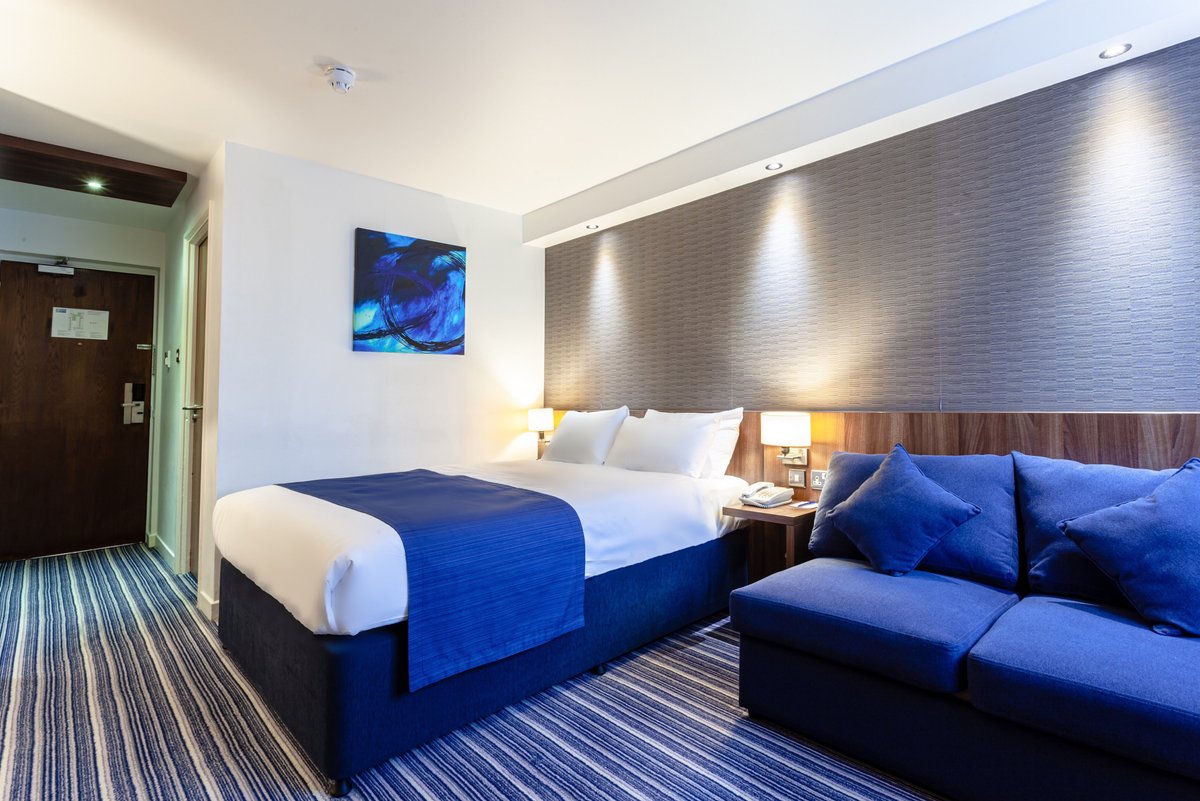 Holiday Inn Express Edinburgh Airport Updated 2022