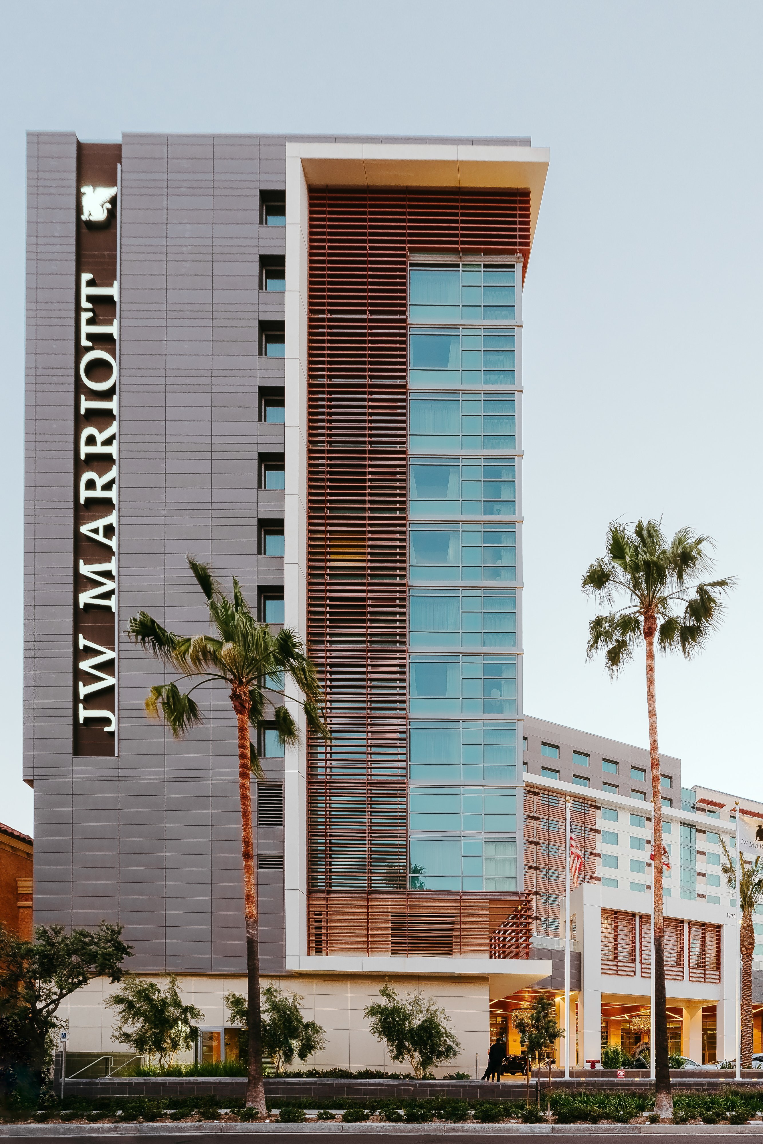 JW MARRIOTT ANAHEIM RESORT Prices Hotel Reviews CA   Exterior 