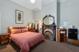 Room & Suite