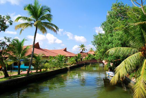 Sterling Lake Palace Alleppey image
