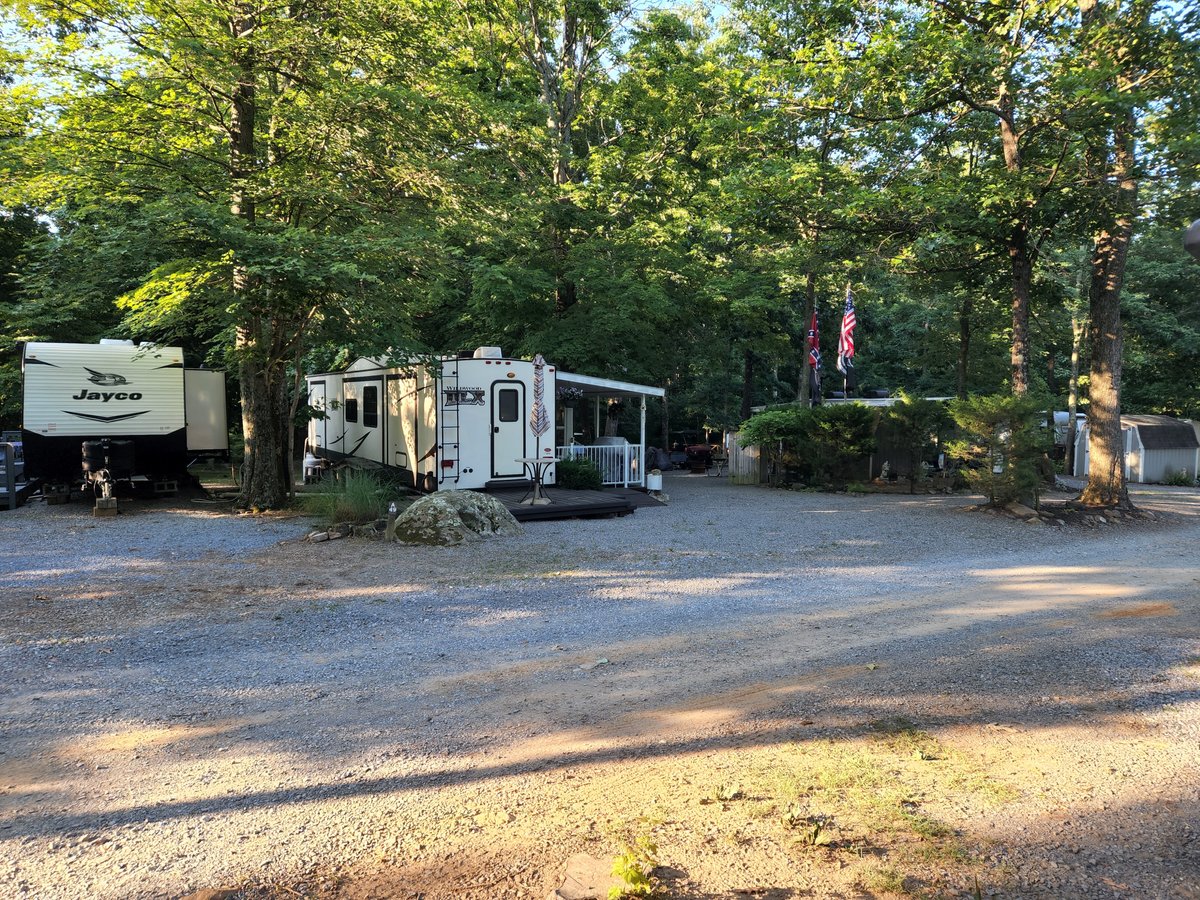 HAPPY HILLS CAMPGROUND (Hancock) - Campground Reviews & Photos ...