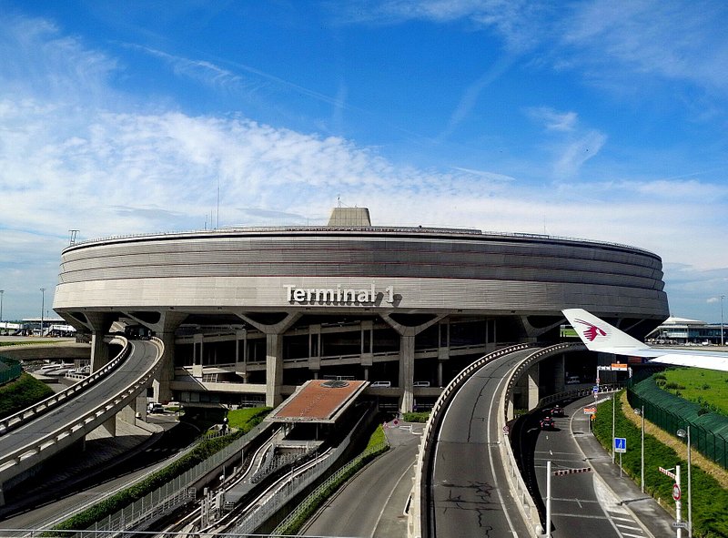 charles de gaulle airport